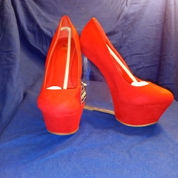 CLEAR CLOSE TO THE EDGE WEDGES ( BRAND NEW !!!! ) - Picture 7 of 7